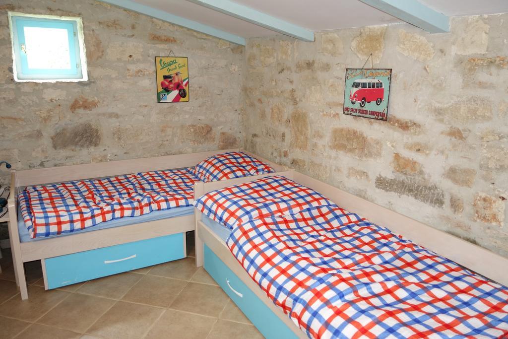 Vila Majda Tar-Vabriga エクステリア 写真